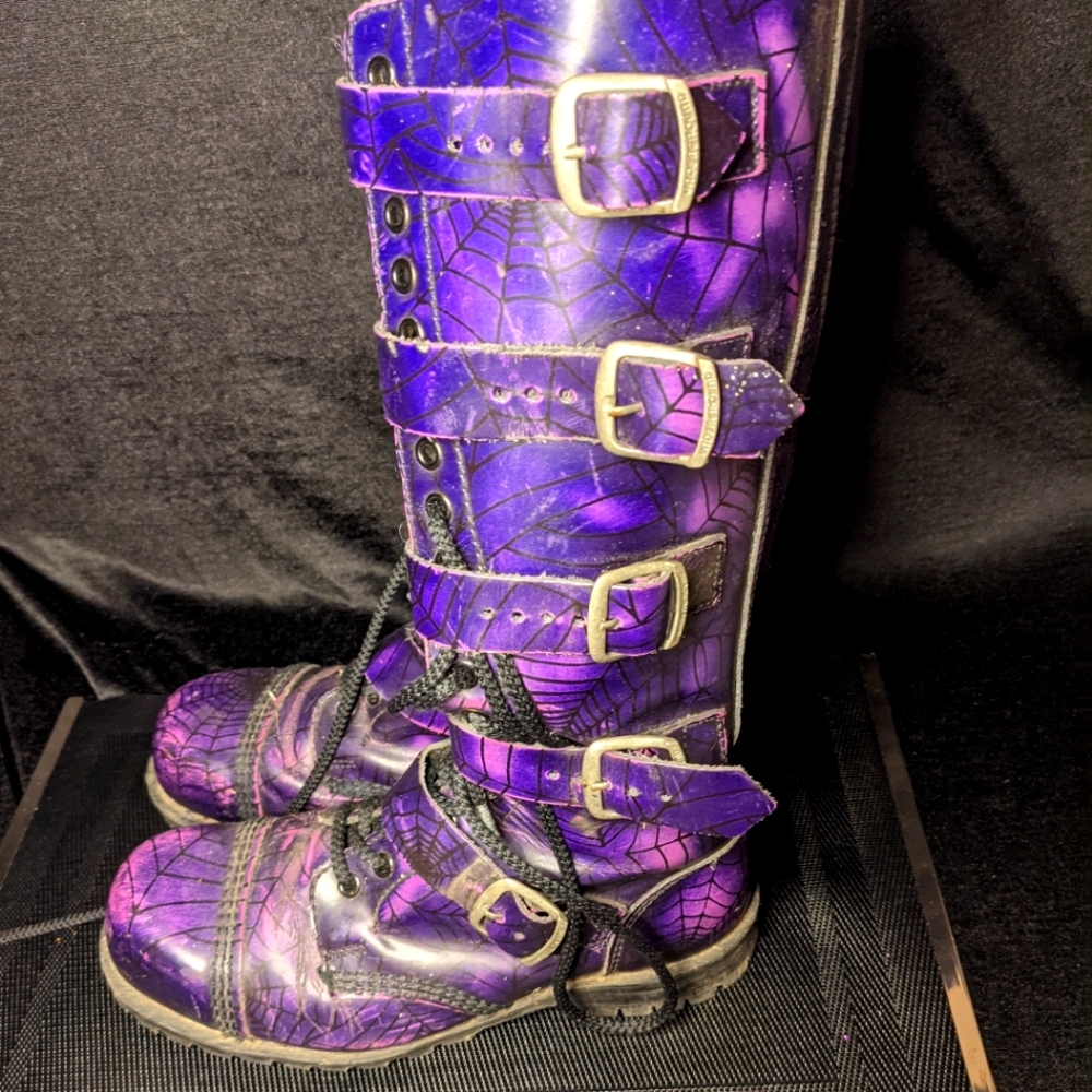 Steel toed punk boots